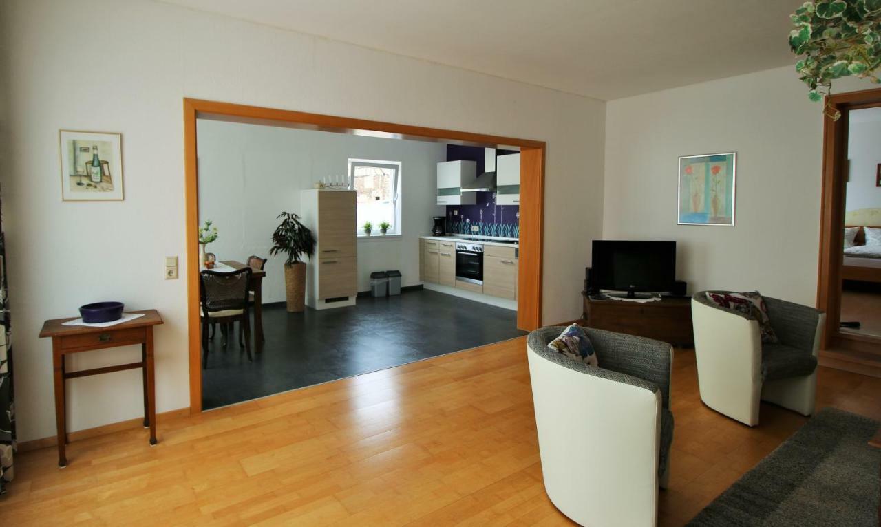 Fewo Spiaggia - Gaestehaus Koen Zeltingen-Rachtig Esterno foto