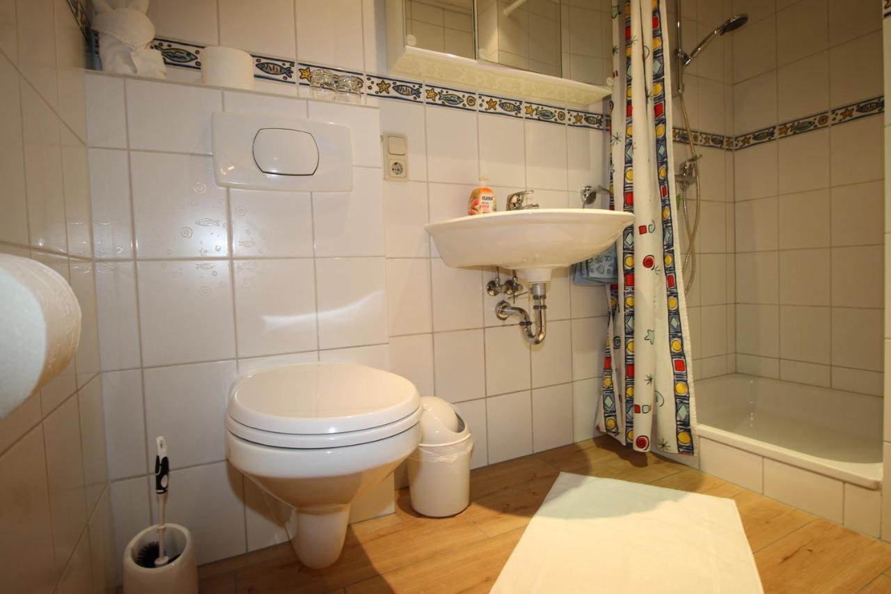 Fewo Spiaggia - Gaestehaus Koen Zeltingen-Rachtig Esterno foto